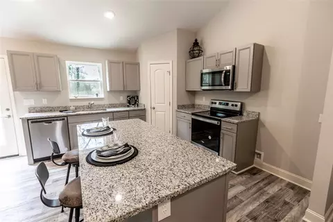 706 Hampton St, Iva, SC 29655 photo 14