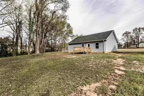 706 Hampton St, Iva, SC 29655 photo 4
