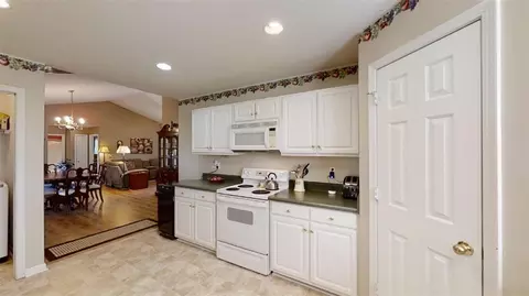 102 Viking Dr, Greer, SC 29651 photo 23