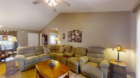 102 Viking Dr, Greer, SC 29651 photo 8