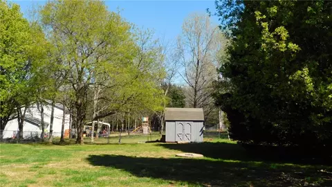 102 Viking Dr, Greer, SC 29651 photo 44