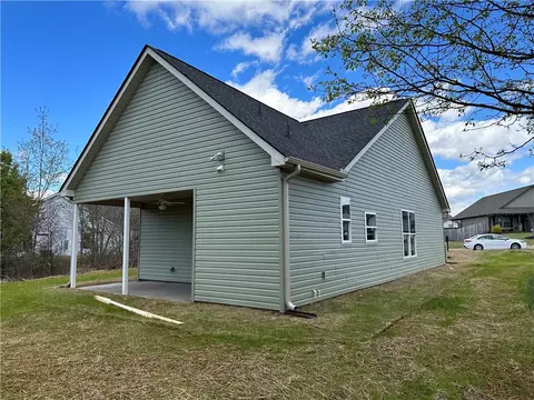 111 Veranda Cir, Pendleton, SC 29670 photo 3
