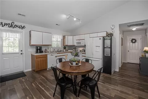 112 Crest Ln, Easley, SC 29640 photo 16