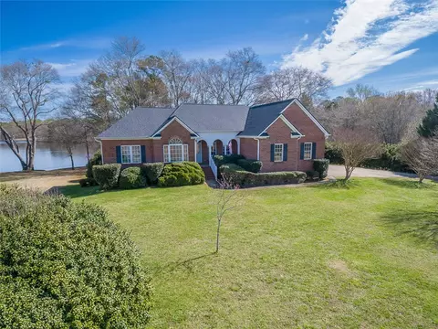 202 Waterfront Dr, Williamston, SC 29697 photo 5