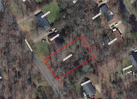 307 Clarke Stream Dr, Anderson, SC 29621