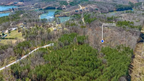 140 Lake Walk Way, West Union, SC 29696