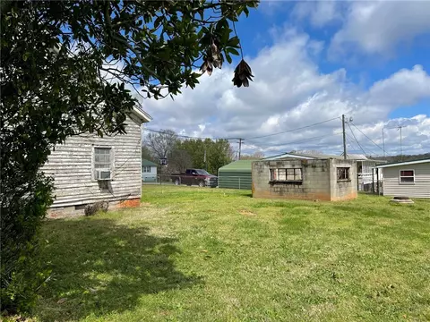 10 Square St, Pelzer, SC 29669 photo 14