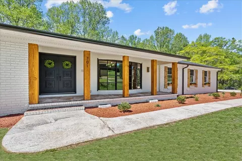 701 Syracuse Rd, Easley, SC 29642 photo 2