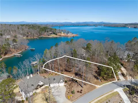 211 E Wynward Pointe Dr, Salem, SC 29676