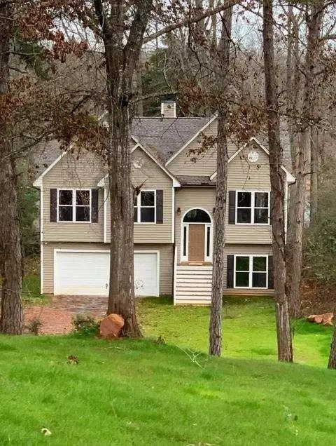 348 Bailey Cir, Townville, SC 29689