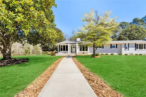 218 Yeoman Dr, Easley, SC 29640