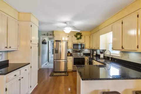 200 Evans Dr, Central, SC 29630 photo 14