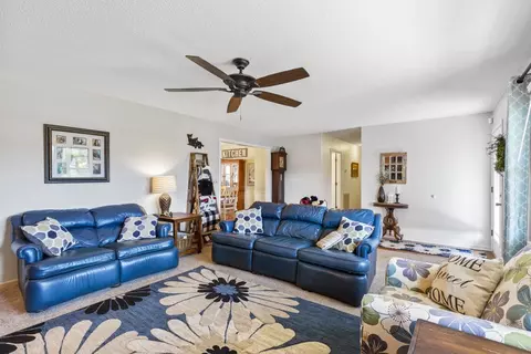 200 Evans Dr, Central, SC 29630 photo 7