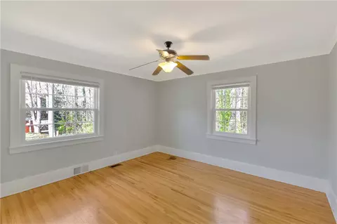 16 E Washington Cir, Honea Path, SC 29654 photo 13