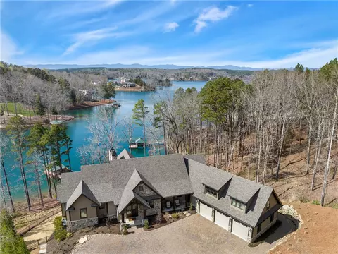 504 Autumnwood Trl, Six Mile, SC 29682