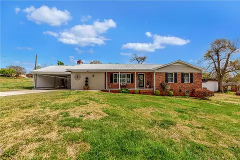 304 Shadow Ln, Seneca, SC 29678