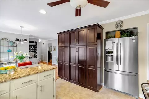 304 Shadow Ln, Seneca, SC 29678 photo 5