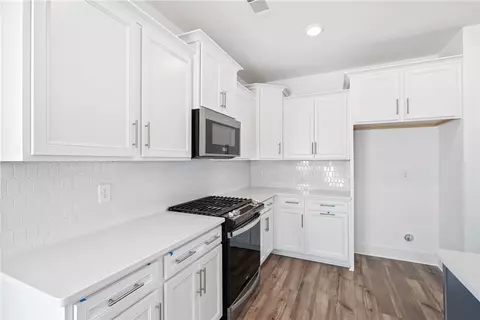161 Founders Blvd, Central, SC 29630 photo 10