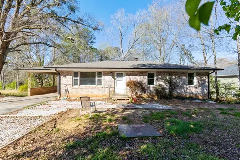 1100 Royal Summit Dr, Seneca, SC 29678