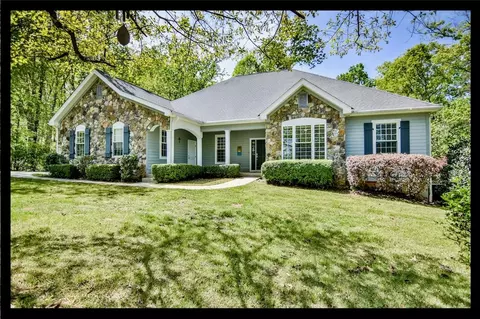 305 Treetops Dr, Seneca, SC 29672