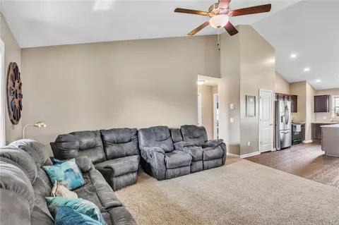 104 Veranda Cir, Pendleton, SC 29670 photo 6