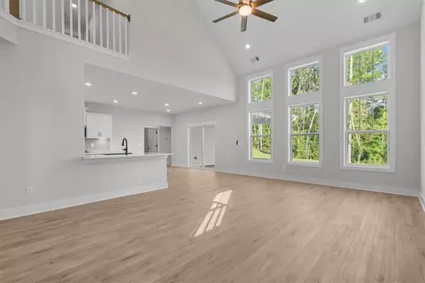 208 Maverick Trl, Central, SC 29630 photo 14