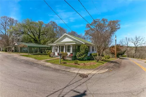 329 E Baker St, Pickens, SC 29671 photo 6