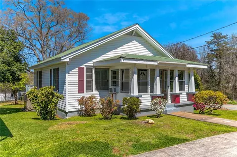 329 E Baker St, Pickens, SC 29671 photo 2