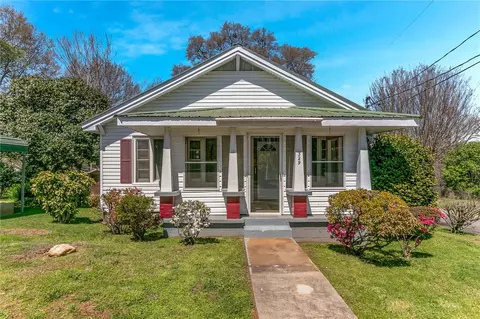 329 E Baker St, Pickens, SC 29671 photo 1
