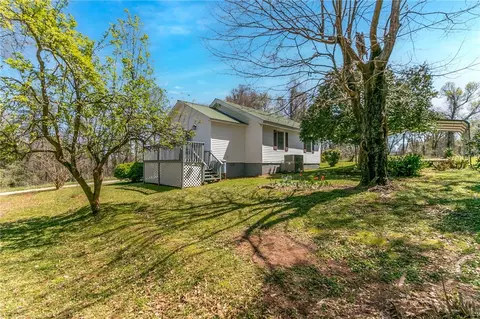 329 E Baker St, Pickens, SC 29671 photo 27