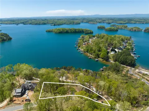 140 Woodhaven Way, Six Mile, SC 29682