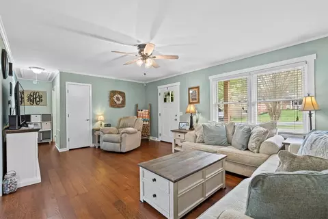 105 Brookway Dr, Easley, SC 29642 photo 4
