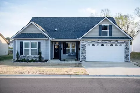 111 Highlands Dr, Belton, SC 29627