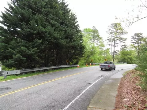 102 Edwards Mill Rd, Taylors, SC 29687
