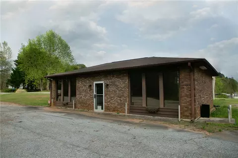 203 Rock Crusher Rd, Walhalla, SC 29691