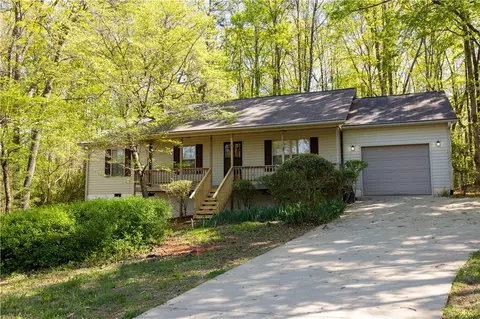 418 Arrowood Cir, Seneca, SC 29672