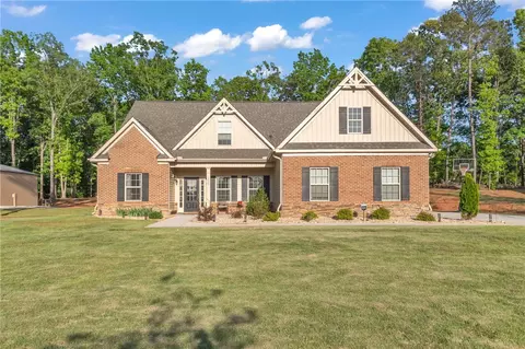 1517 Durham Rd, Piedmont, SC 29673
