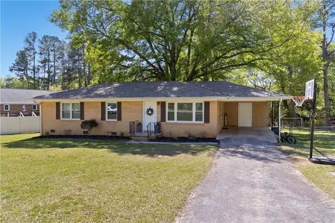 301 Playground Rd, Walhalla, SC 29691