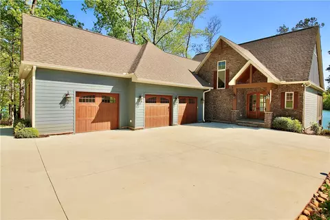 3021 Deep Water Way, West Union, SC 29696