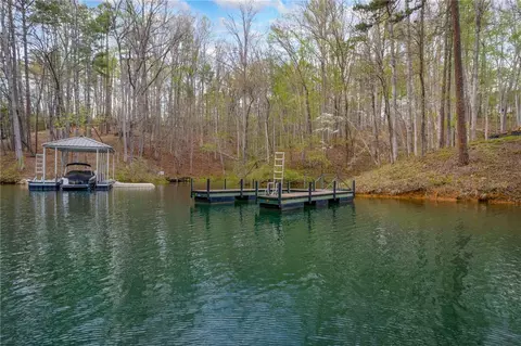126 Running Bear Ln, Sunset, SC 29685 photo 4