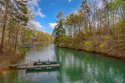 126 Running Bear Ln, Sunset, SC 29685