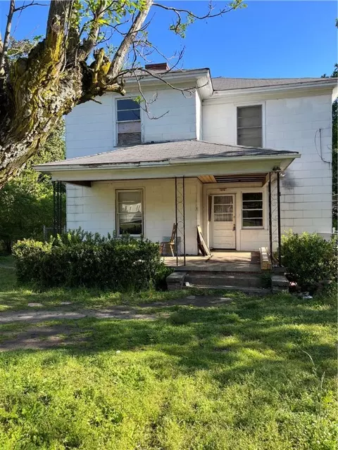925 E Whitner St, Anderson, SC 29621