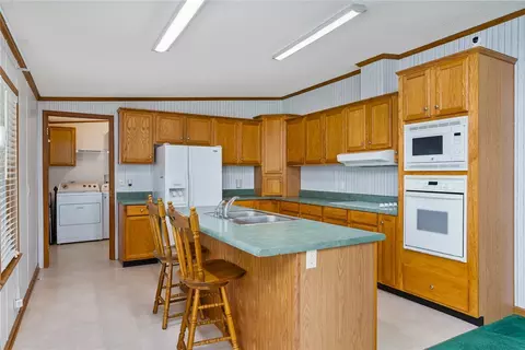 1859 Brown Rd, Starr, SC 29684 photo 10