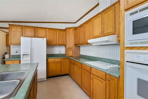 1859 Brown Rd, Starr, SC 29684 photo 13