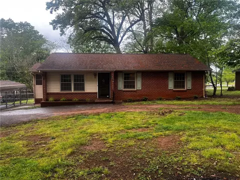3216 Howland Dr, Anderson, SC 29626