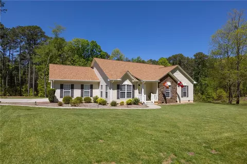 3 Westwind Ct, Salem, SC 29676
