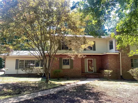 226 Riggs Dr, Clemson, SC 29631