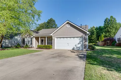280 Rivers Edge Dr, Easley, SC 29642 photo 2