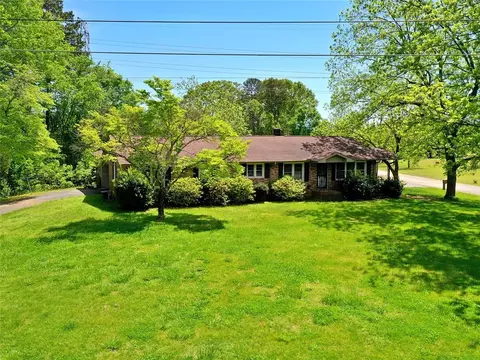 200 Powers Dr, Easley, SC 29640 photo 36