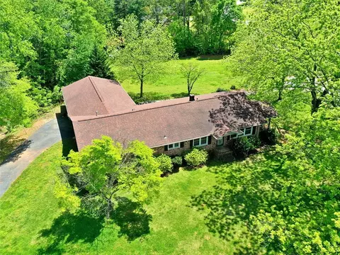 200 Powers Dr, Easley, SC 29640 photo 35